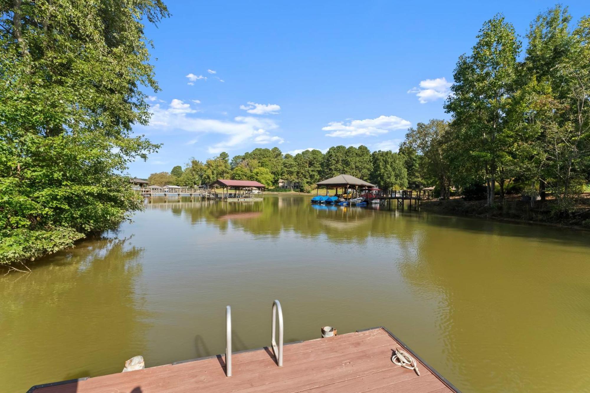 Lakeside Landing By Avantstay Private Dock Mooresville Exterior photo
